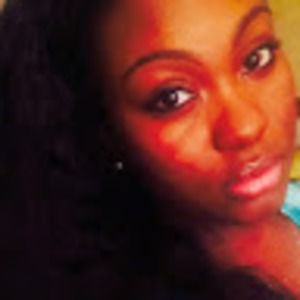 Meet your Posher, Dionne